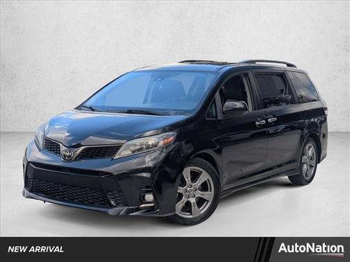 2018 Toyota Sienna SE