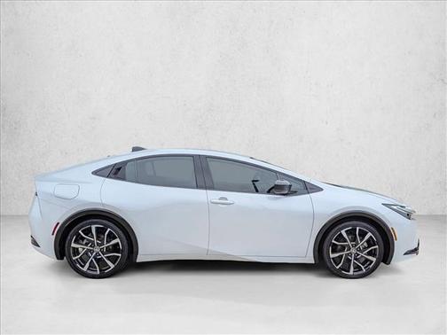 2025 Toyota Prius Plug-In Hybrid XSE