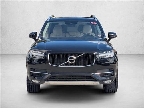 2019 Volvo XC90 T5 Momentum