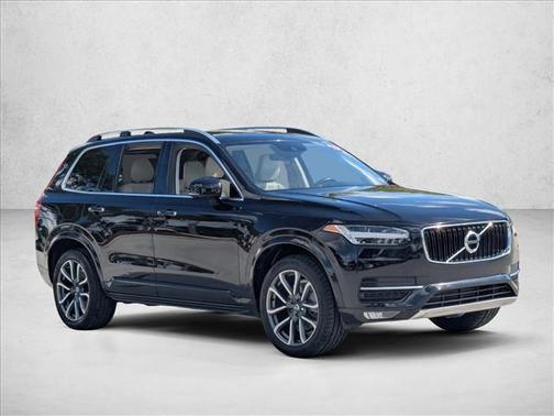 2019 Volvo XC90 T5 Momentum
