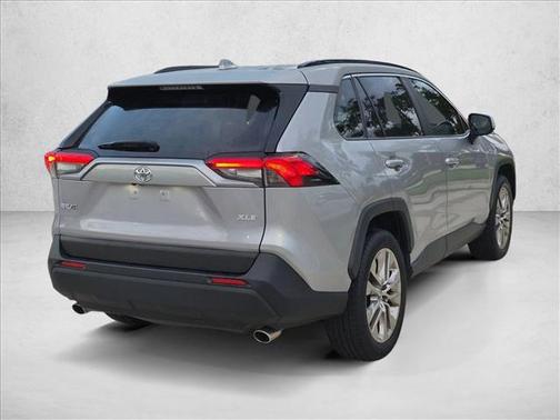 Silver Sky Metallic 2019 Toyota RAV4 XLE Premium