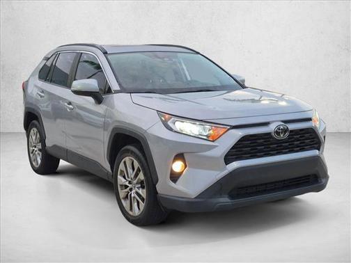 Silver Sky Metallic 2019 Toyota RAV4 XLE Premium