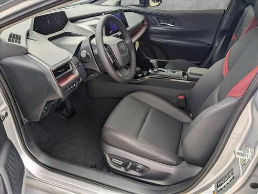 2025 Toyota Prius L