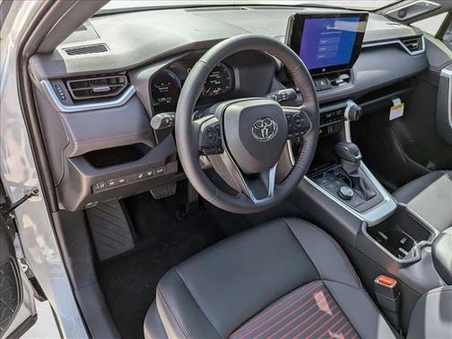 2025 Toyota RAV4 Hybrid SE