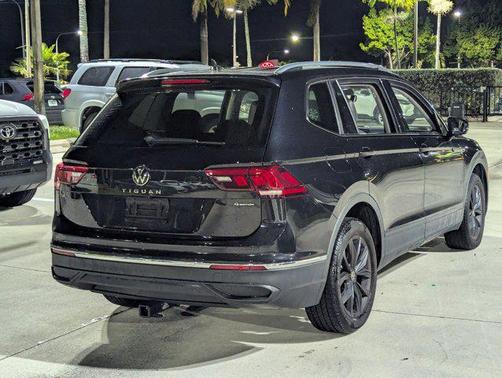 2022 Volkswagen Tiguan 2.0T SE 4MOTION
