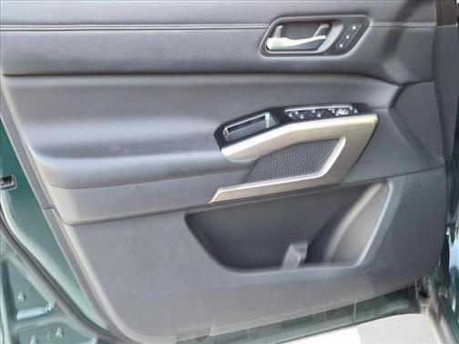 Obsidian Green Pearl 2023 Nissan Pathfinder Platinum 4WD