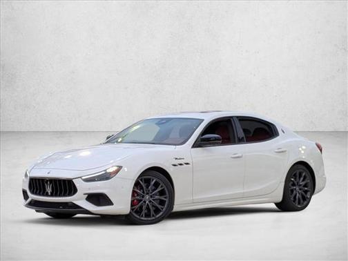 2022 Maserati Ghibli Modena