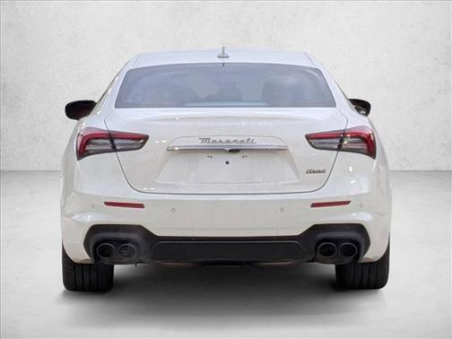 2022 Maserati Ghibli Modena