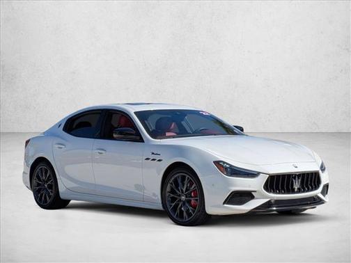 2022 Maserati Ghibli Modena