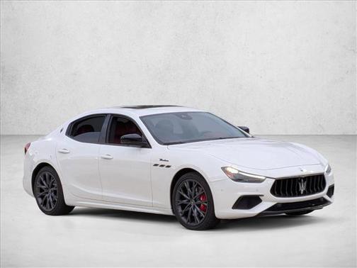 2022 Maserati Ghibli Modena