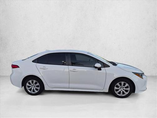 Super White 2020 Toyota Corolla LE