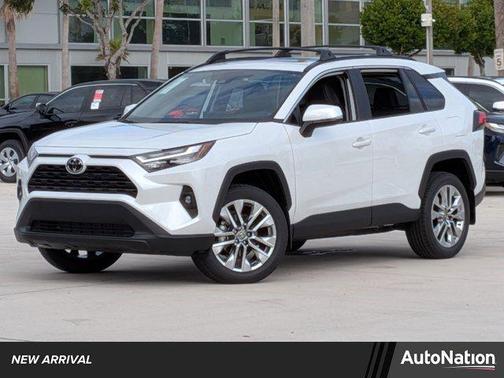 2025 Toyota RAV4 XLE Premium