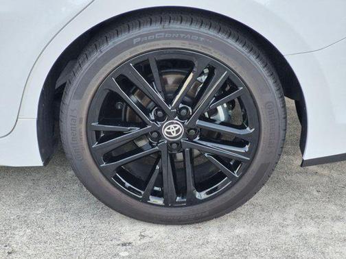 Ice Cap 2026 Toyota Camry SE