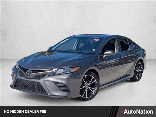 Predawn Gray Mica 2019 Toyota Camry SE