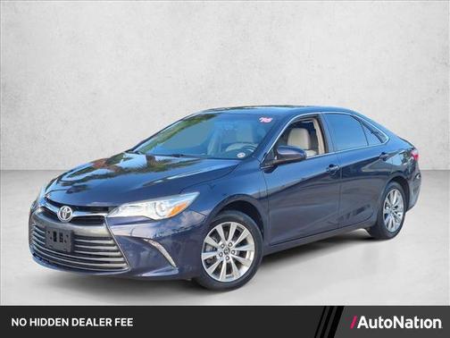 Parisian Night Pearl 2016 Toyota Camry XLE