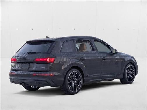 2023 Audi Q7 55 Prestige