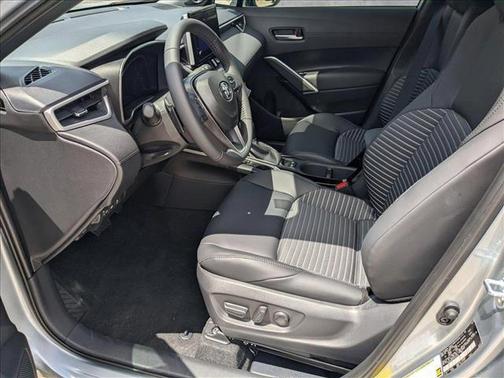 2025 Toyota Corolla Hybrid SE