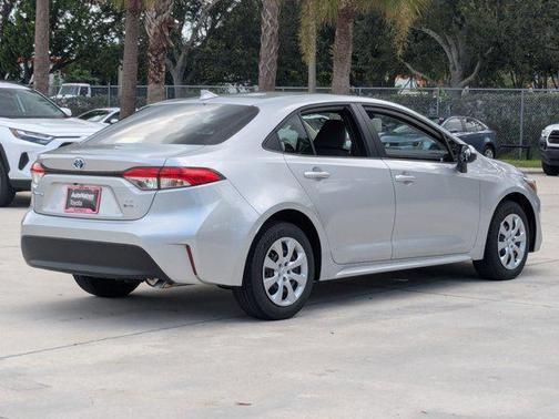 2025 Toyota Corolla Hybrid LE