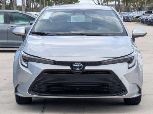 2025 Toyota Corolla Hybrid LE