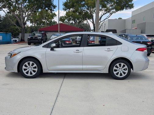 2025 Toyota Corolla Hybrid LE