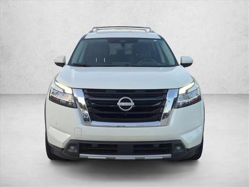 Pearl White Tricoat 2022 Nissan Pathfinder Platinum 2WD