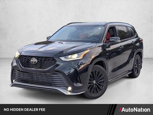 Midnight Black Metallic 2024 Toyota Highlander XSE