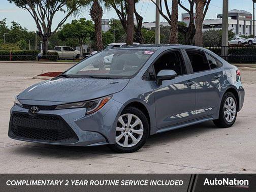 2022 Toyota Corolla LE