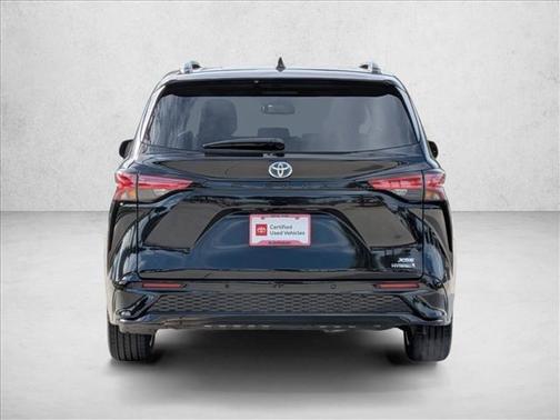 2023 Toyota Sienna XSE 7 Passenger