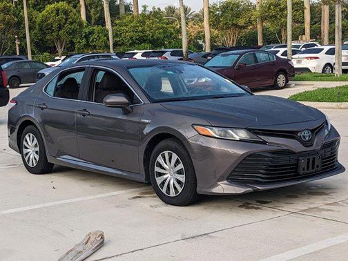 2020 Toyota Camry LE