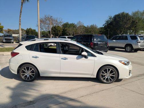 Crystal White Pearl 2018 Subaru Impreza 2.0i Limited