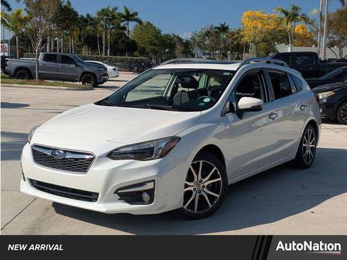 Crystal White Pearl 2018 Subaru Impreza 2.0i Limited
