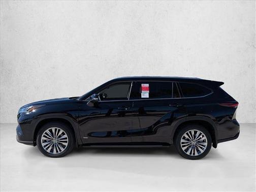 Midnight Black Metallic 2026 Toyota Highlander Hybrid Platinum