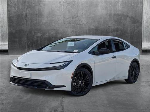 2025 Toyota Prius L