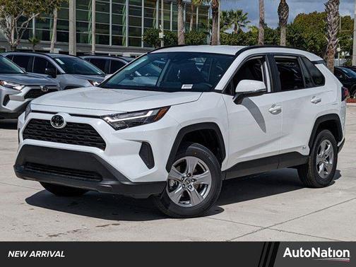 2025 Toyota RAV4 Hybrid LE