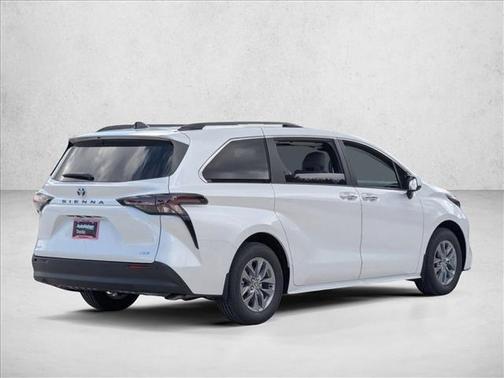 2025 Toyota Sienna XLE