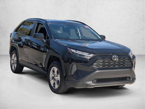 2025 Toyota RAV4 Hybrid LE