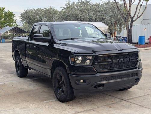 Diamond Black Crystal Pearlcoat 2024 RAM 1500 Tradesman