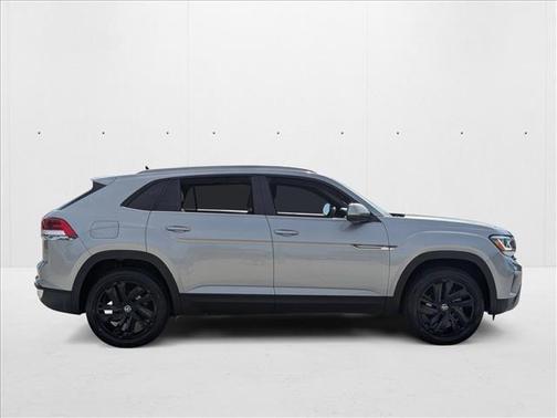 2022 Volkswagen Atlas Cross Sport 2.0T SE w/Technology