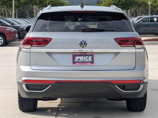 2022 Volkswagen Atlas Cross Sport 2.0T SE w/Technology