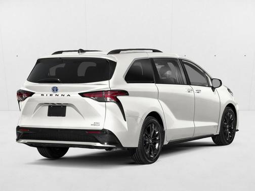 Ice Cap 2026 Toyota Sienna XSE 7 Passenger