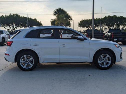 2024 Audi Q5 40 Premium