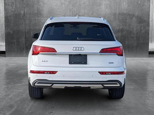 2024 Audi Q5 40 Premium