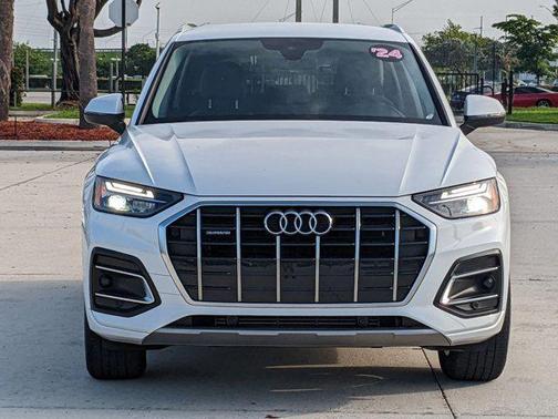 2024 Audi Q5 40 Premium