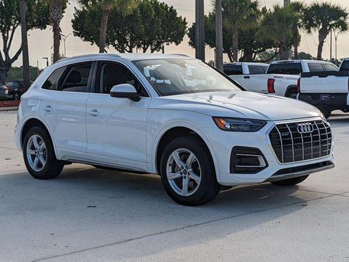 2024 Audi Q5 40 Premium