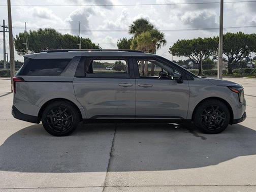 2025 Kia Carnival SX Prestige