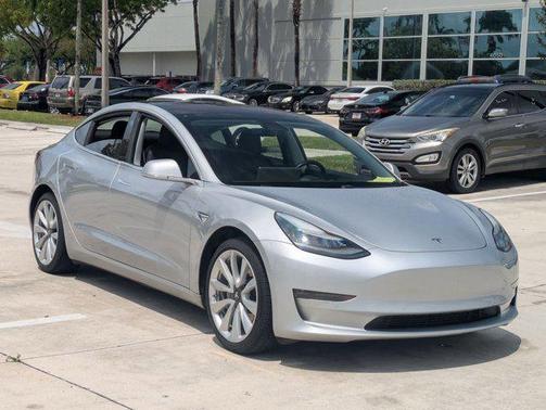 Silver 2018 Tesla Model 3 Long Range