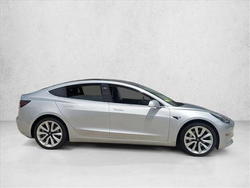 Silver 2018 Tesla Model 3 Long Range