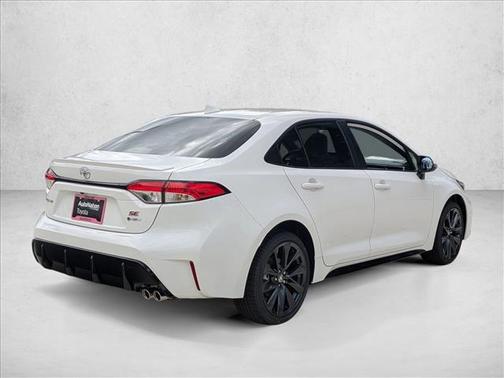 Ice Cap 2026 Toyota Corolla Hybrid SE