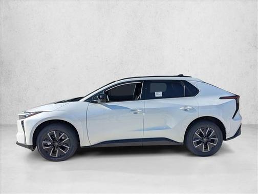 Wind Chill Pearl 2026 Toyota bZ XLE Plus