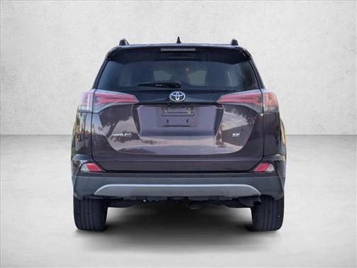 2017 Toyota RAV4 SE